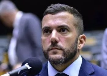 Deputado Carlos Jordy pode ser inelegível por oito anos por acusações de abuso de poder