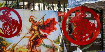 Devoção a São Jorge mobiliza fiéis em Niterói e São Gonçalo no dia do guerreiro