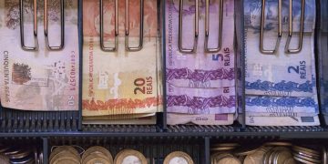 Banco Central disponibiliza sistema gratuito para consulta de valores esquecidos em bancos