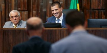 Justiça mantém publicações críticas ao pré-candidato Douglas Ruas nas redes sociais