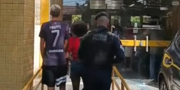 Polícia prende mulher e adolescente por tráfico em Várzea das Moças, Niterói