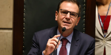 Rio amplia o Grupo Especial de 12 para 15 escolas até 2030, de forma gradual