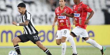 Botafogo estreia com empate na Sul-Americana sob comando de Franclim Carvalho