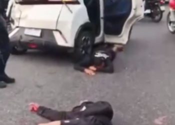 Troca de tiros na Transolímpica deixa quatro feridos, incluindo médica, e gera pânico