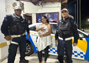 PM salva bebê de 2 meses que se engasgou em Piraí com manobra de Heimlich