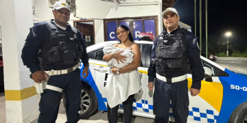 PM salva bebê de 2 meses que se engasgou em Piraí com manobra de Heimlich