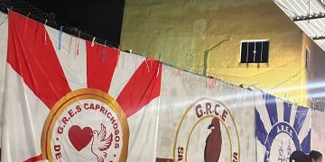 Encontro de escolas de samba de São Gonçalo celebra coroação de rainha e aproximação clubes