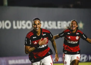 Flamengo conquista vitória sobre o Vitória e sobe para quinta na Série A1 de futebol feminino