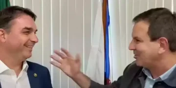 Eduardo Paes prioriza campanha contra Flávio Bolsonaro no Rio, evitando confrontar Douglas Ruas