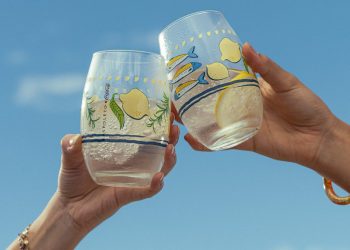 Spoleto lança coleção de copos com tema verão italiano para reforçar vínculo com clientes