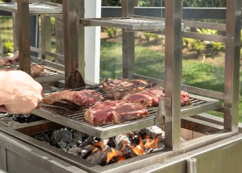 Rio de Janeiro lidera mercado de churrascarias no Brasil, com maior volume de transações