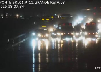 Interdição temporária da Ponte Rio-Niterói por forte vento causa congestionamentos