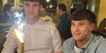 Irmãos gêmeos morrem eletrocutados ao tentar remover pássaro de fio de alta tensão na Itália