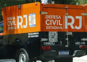 Homem morre após desabamento de imóvel em São Gonçalo; local interditado