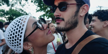 Ator Filipe Bragança e atriz Ramille confirmam namoro após sucesso em novela