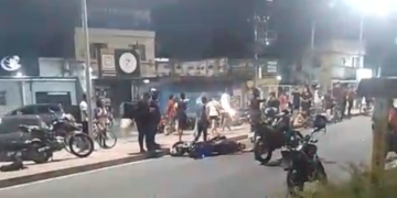 Colisão entre duas motos no Jardim Catarina deixa quatro feridos, incluindo criança