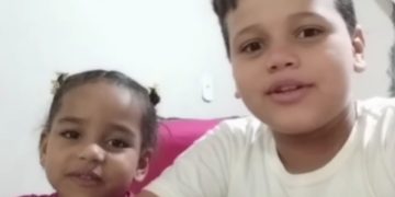 Vídeo de irmãos aprendendo inglês por conta própria vira sucesso nas redes sociais