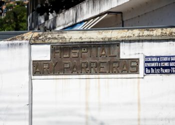 Profissionais de saúde de IETAP denunciam atraso reiterado no pagamento de salários e direitos