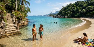 Praia do Sossego em Niterói conquista cinco selos Bandeira Azul e preservação ambiental