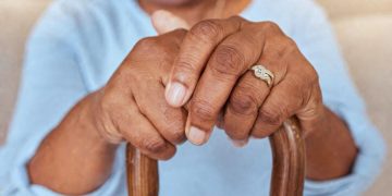 Alerj analisa projeto que aumenta punições para discriminação contra idosos no Rio de Janeiro