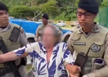Idosa de 74 anos é presa por injúria racial durante abordagem em Salvador