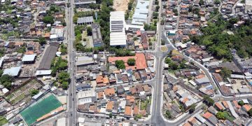 Homens são presos após troca de tiros com policiais na comunidade Nova Brasília, Niterói