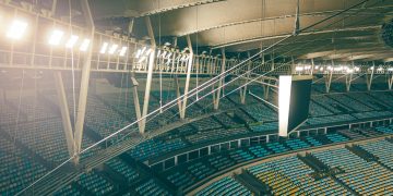 Embratur integra Rota do Futebol ao projeto global #RotasAirbnb para promover turismo responsável no Rio