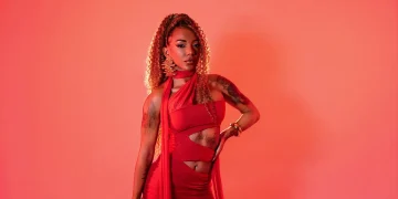 Mari Mola é anunciada como nova musa da União de Maricá para o Carnaval 2027