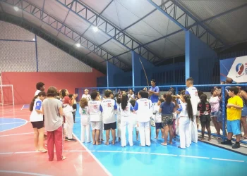 Prefeitura de Maricá oferece aulas gratuitas de capoeira em espaços públicos