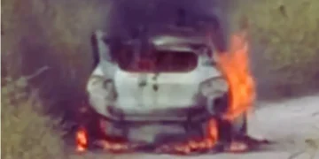 Vítima de ataque criminoso em Maricá sofre agressões e perda de veículo, afetando serviço de internet