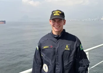 Inscrições abertas para o Colégio Naval oferecem formação militar e acadêmica a jovens do Brasil