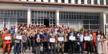 Sessão na Câmara de São Gonçalo homenageia Bombeiros pelo serviço e dedicação