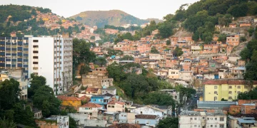 Niterói lança programa de urbanização e melhoria habitacional em comunidades vulneráveis