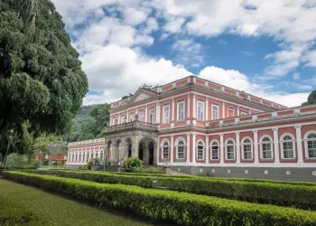 Conecta Petrópolis promove diálogo entre poder público, empresários e estudantes