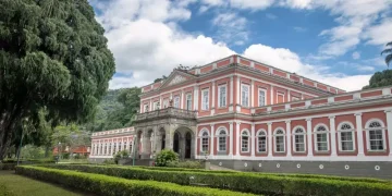 Conecta Petrópolis promove diálogo entre poder público, empresários e estudantes