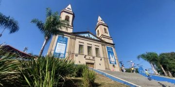 Pontos facultativos e fechamentos durante feriado da Sexta-feira Santa na Região Metropolitana