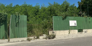 Obra do Jardim Central 3 em São Gonçalo permanece parada após três anos, gerando prejuízos