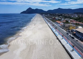 Praia de Itaipuaçu, em Maricá, combina natureza, esporte e revitalização urbana