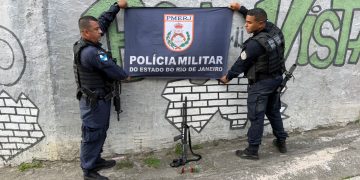 Polícia apreende espingarda durante operação na comunidade do Boa Vista