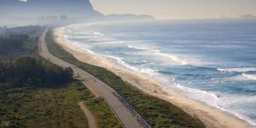 Ministério Público questiona gestão de quiosques na Praia da Reserva e pede reorganização