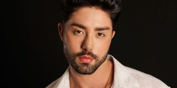 Influenciador Rico Melquiades defende criação rígida e opinião contrária à família LGBTQ+