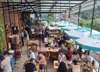 Mirante na Rocinha valoriza turismo comunitário e muda percepção da favela