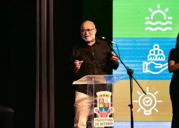 Presidente da Famnit sofre parada cardíaca durante evento em Niterói