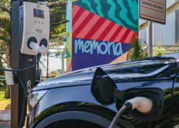 Aumento de roubos de veículos elétricos no Rio contrasta com crescimento nacional, aponta sindicato