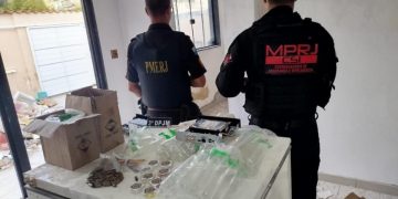 Operação combate milícia na Zona Norte do Rio e prende policiais por crimes relacionados