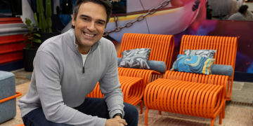 Tadeu Schmidt homenageia irmão Oscar Schmidt na abertura do BBB 26