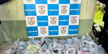 Polícia prende três suspeitos por tráfico na comunidade MCMV, em Maricá