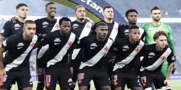 Vasco chega ao Pará para enfrentar o Remo pelo Brasileiro com força máxima e mudanças na equipe