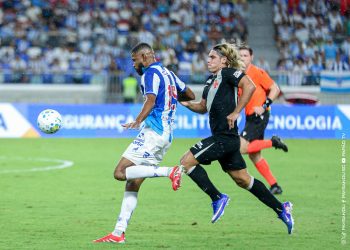 Vasco vence Paysandu por 2 a 0 na Copa do Brasil e vira vantagem na matemática