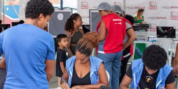 Prefeitura de Maricá realiza ação social itinerante na comunidade do Risca Faca